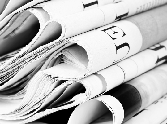 Opgevouwen kranten Opgevouwen kranten